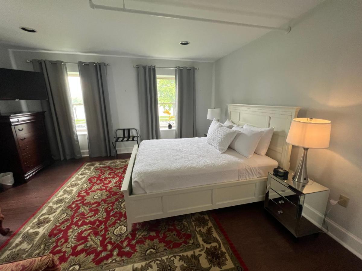 Bed and Breakfast The Manor On Front à Harrisburg Chambre photo