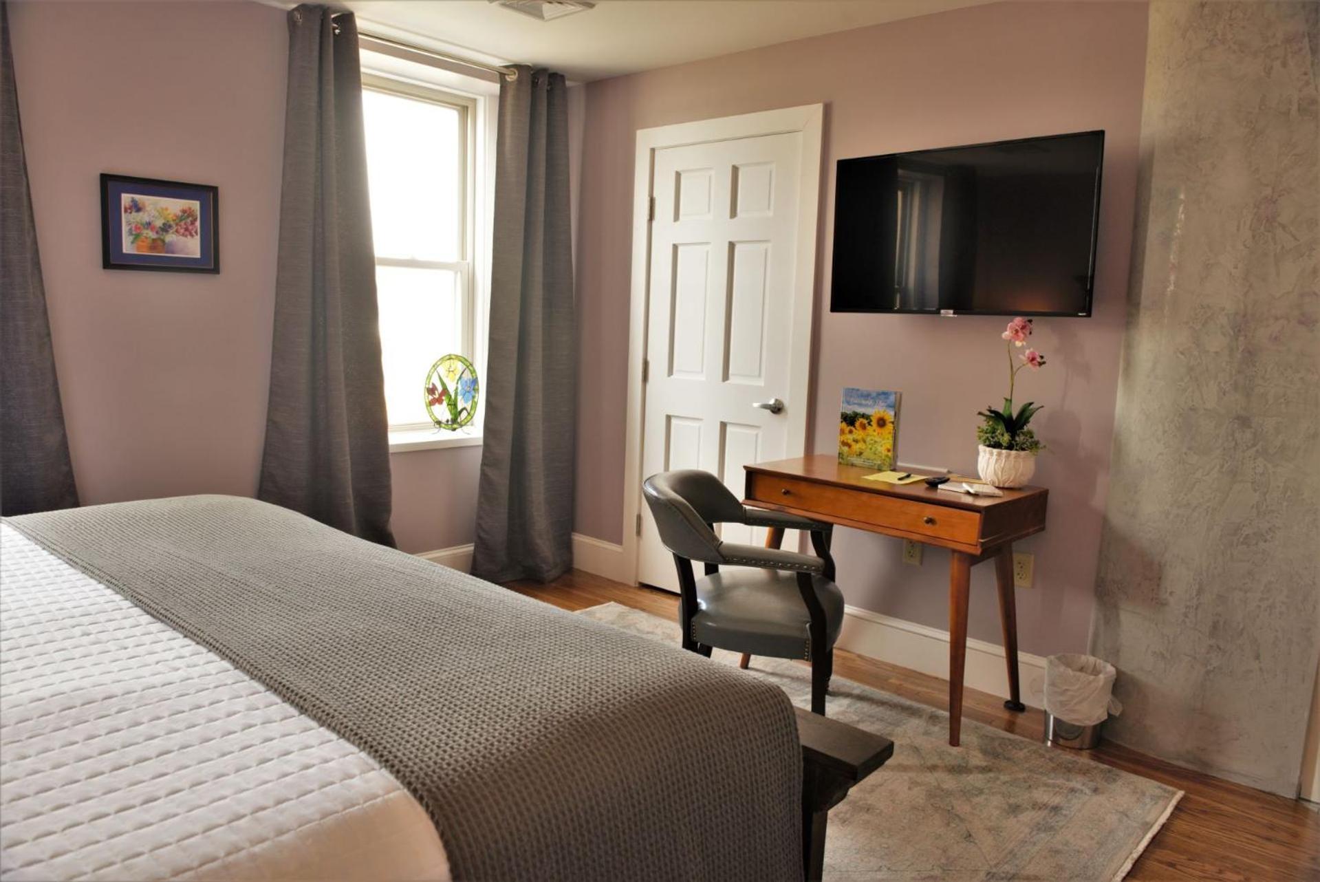 Bed and Breakfast The Manor On Front à Harrisburg Chambre photo