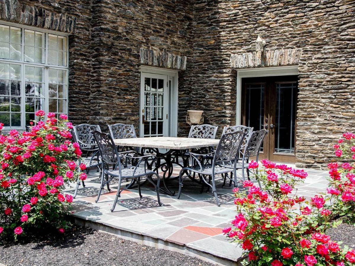 Bed and Breakfast The Manor On Front à Harrisburg Extérieur photo
